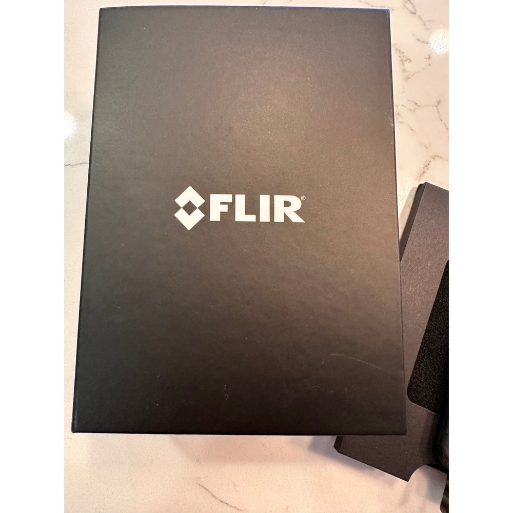 FLIR ONE Pro Thermal Imaging Camera for iOS iPhone Lightning 435-0012-03